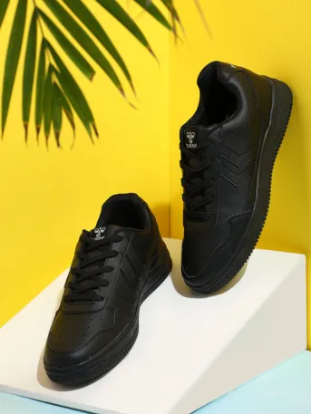 Sure! Here’s an optimized product title for the Firefly Casual Men’s Black Sneaker:

Stylish Firefly Mens Black Casual Sneakers - Comfortable & Versatile Footwear for Everyday Wear