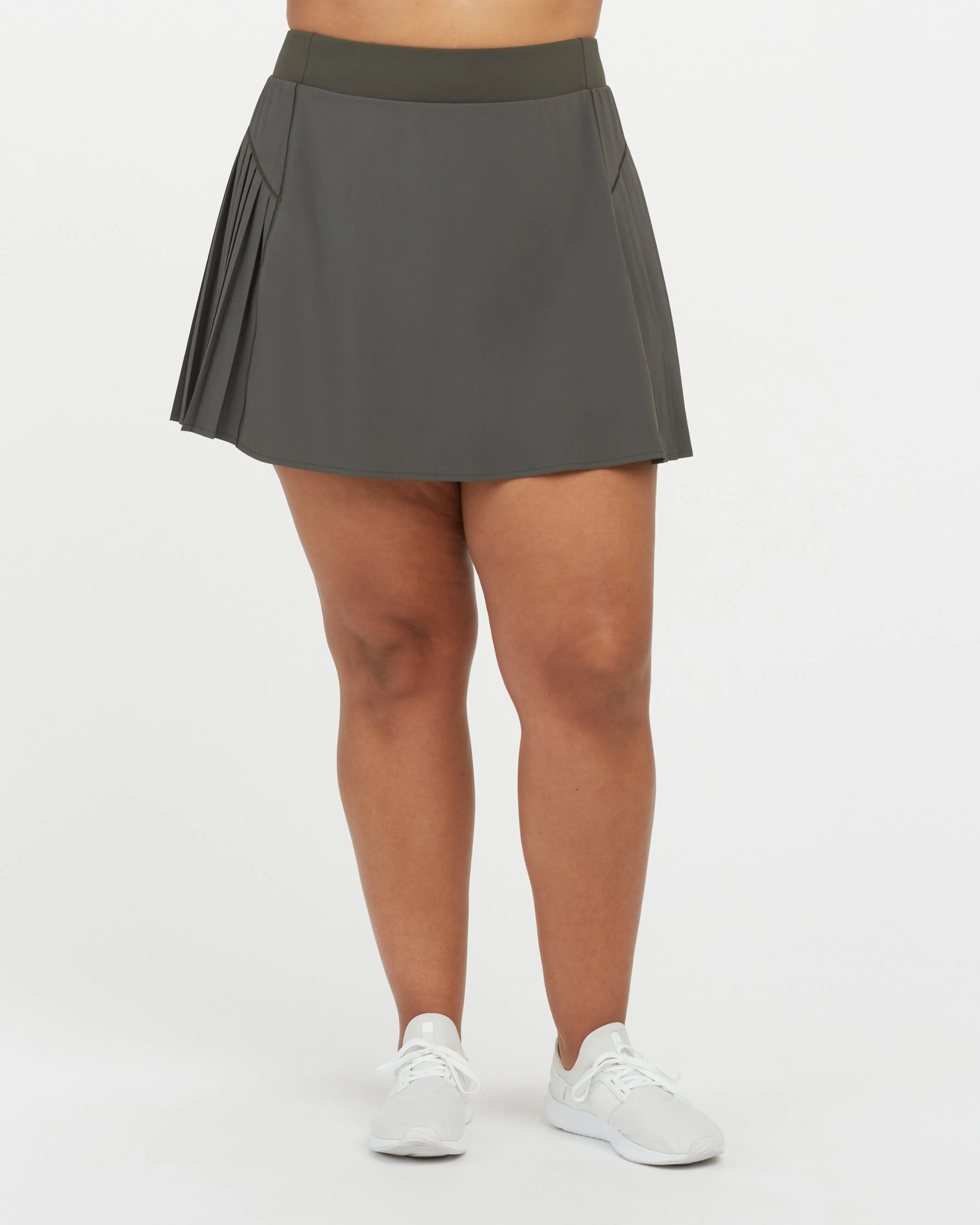 The Get Moving Pleated 14" Skort